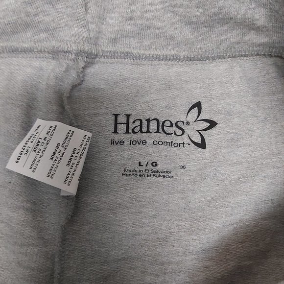 NWOT Hanes Women's Soft French Terry Capri Pants - Picture 8 of 10